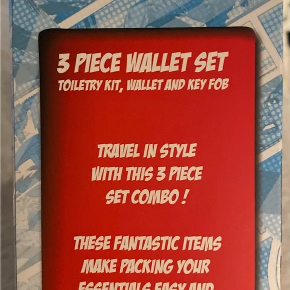 Marvel Superheroes Three Piece Toiletry Set Bag Wallet Keychain Captain America - Picture 4 of 7